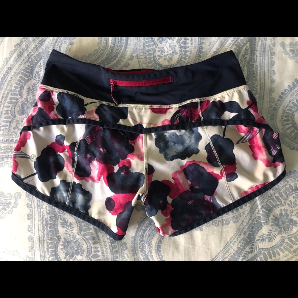 Lululemon Run Speed Short - Picture 2 of 4